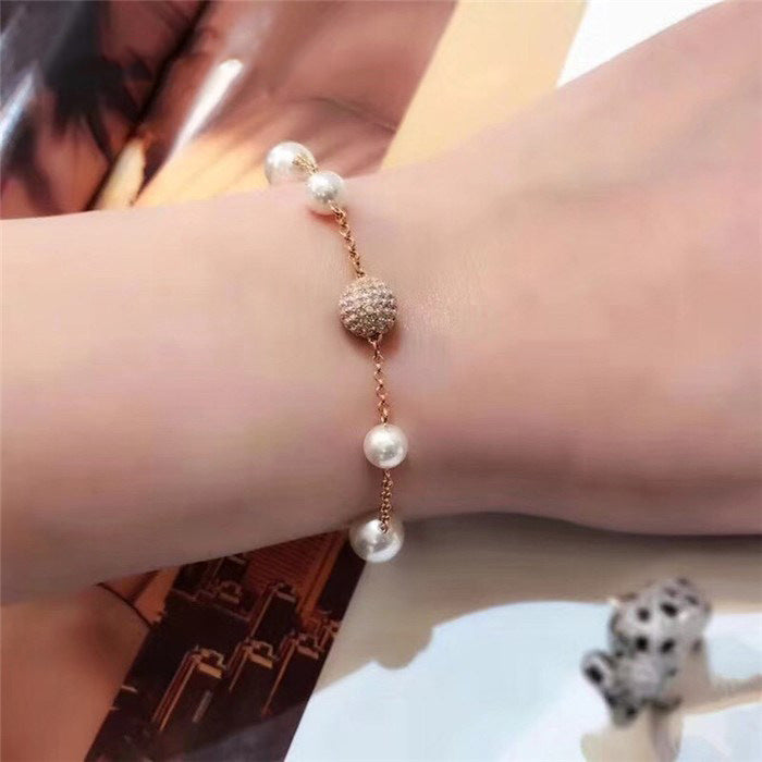 Austrian pearl rose gold magnetic buckle bracelet -  Magnetic Simplicity